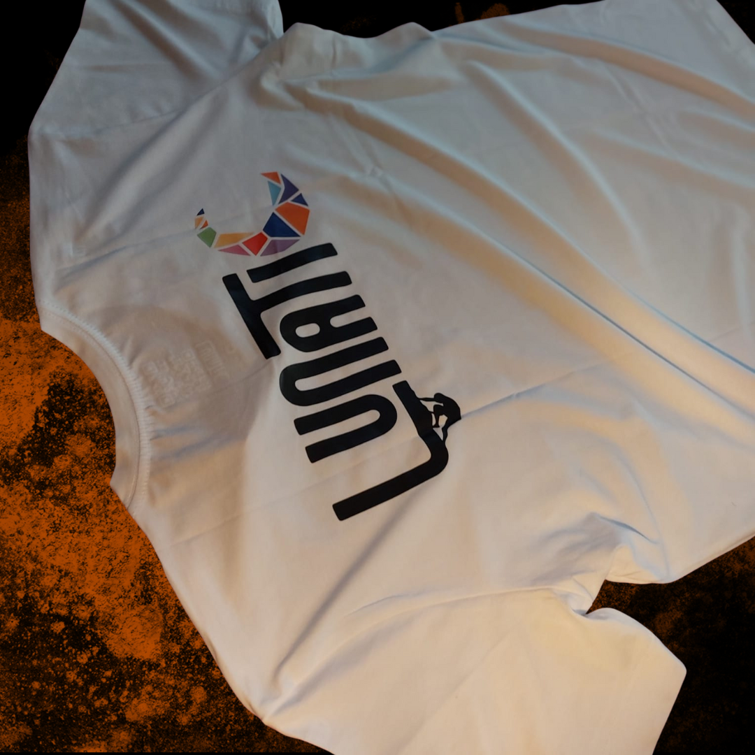 Camisa Básica Lunatic - Branca